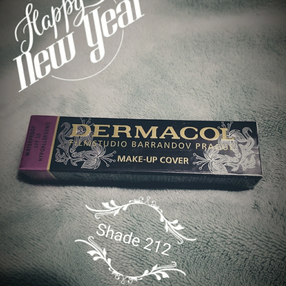 Auth Dermacol Shade 212